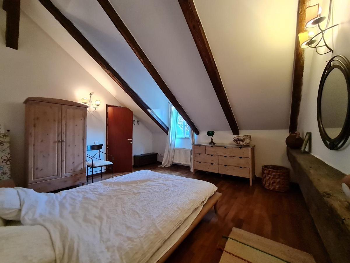 Magic Central Attic Apartment Praag Buitenkant foto